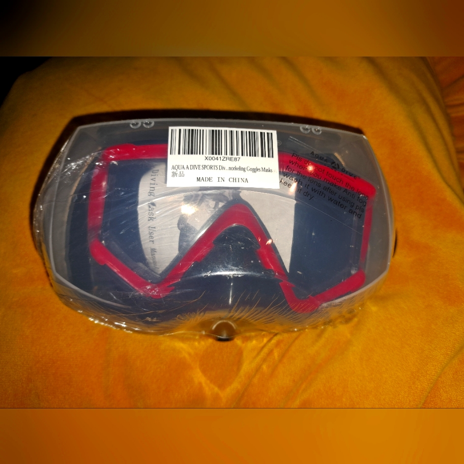 Adult Diving Mask Anti-Fog Swimming Snorkel Mask.